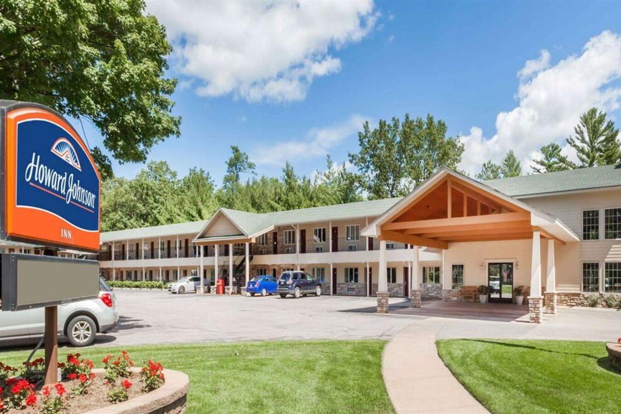 Howard Johnson By Wyndham Traverse City Buitenkant foto
