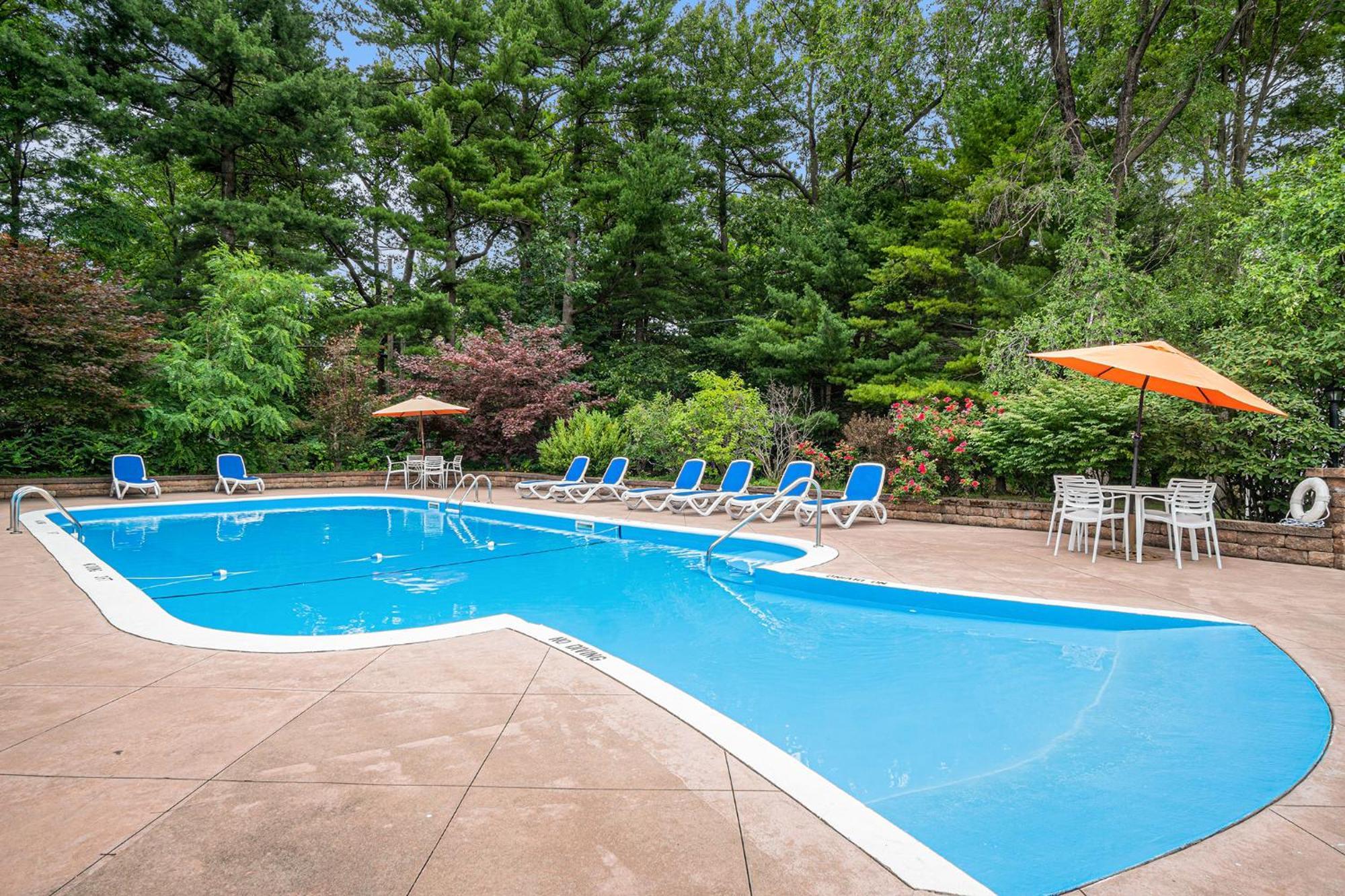 Howard Johnson By Wyndham Traverse City Buitenkant foto