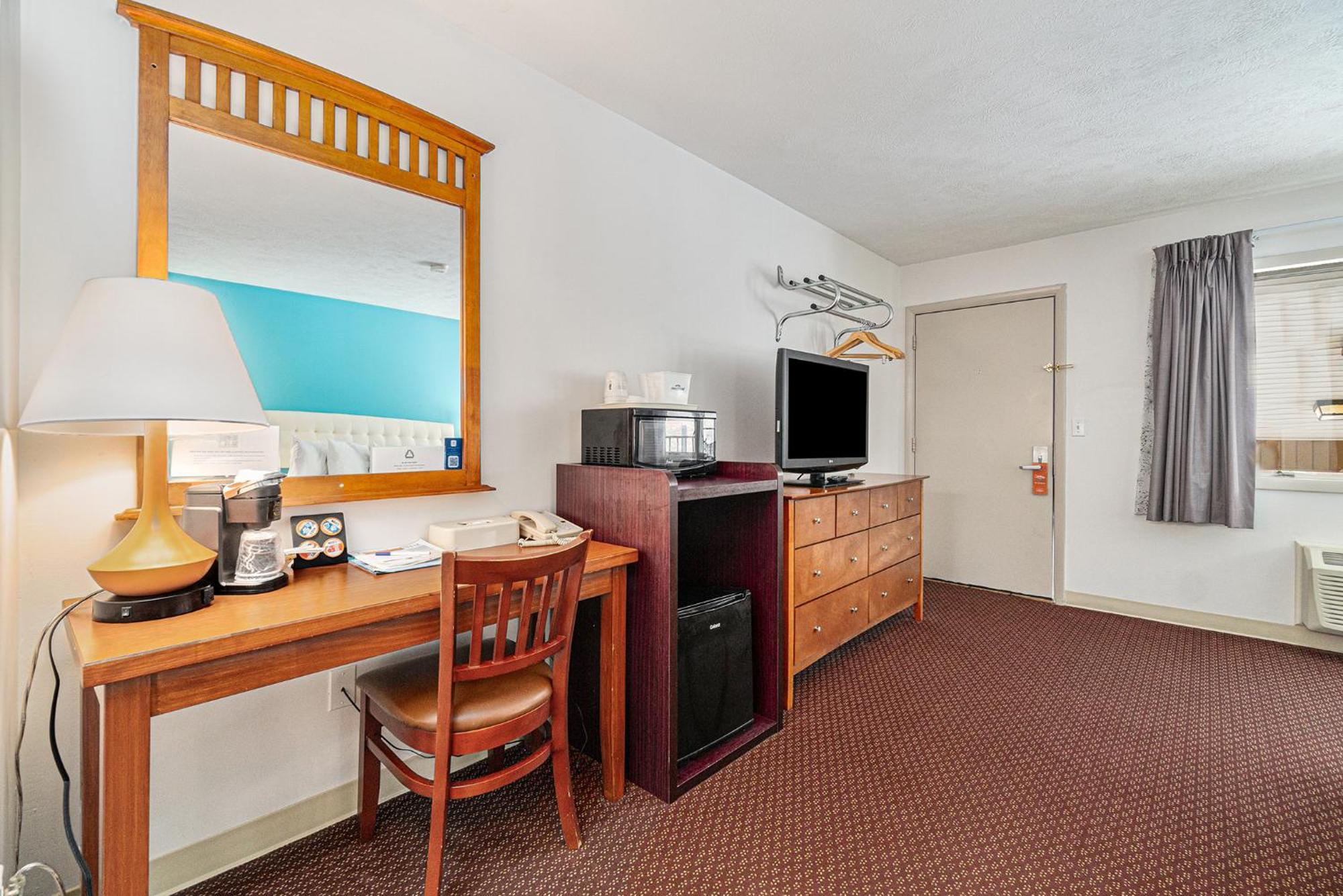 Howard Johnson By Wyndham Traverse City Buitenkant foto