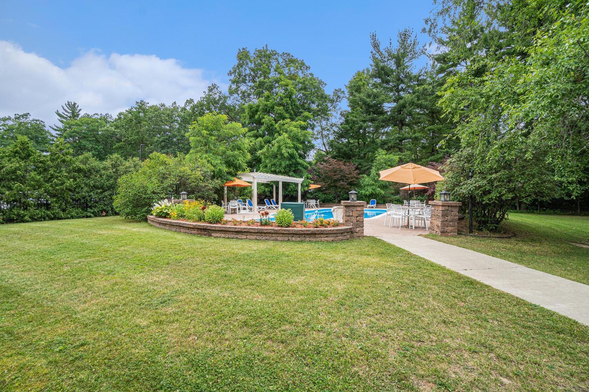 Howard Johnson By Wyndham Traverse City Buitenkant foto